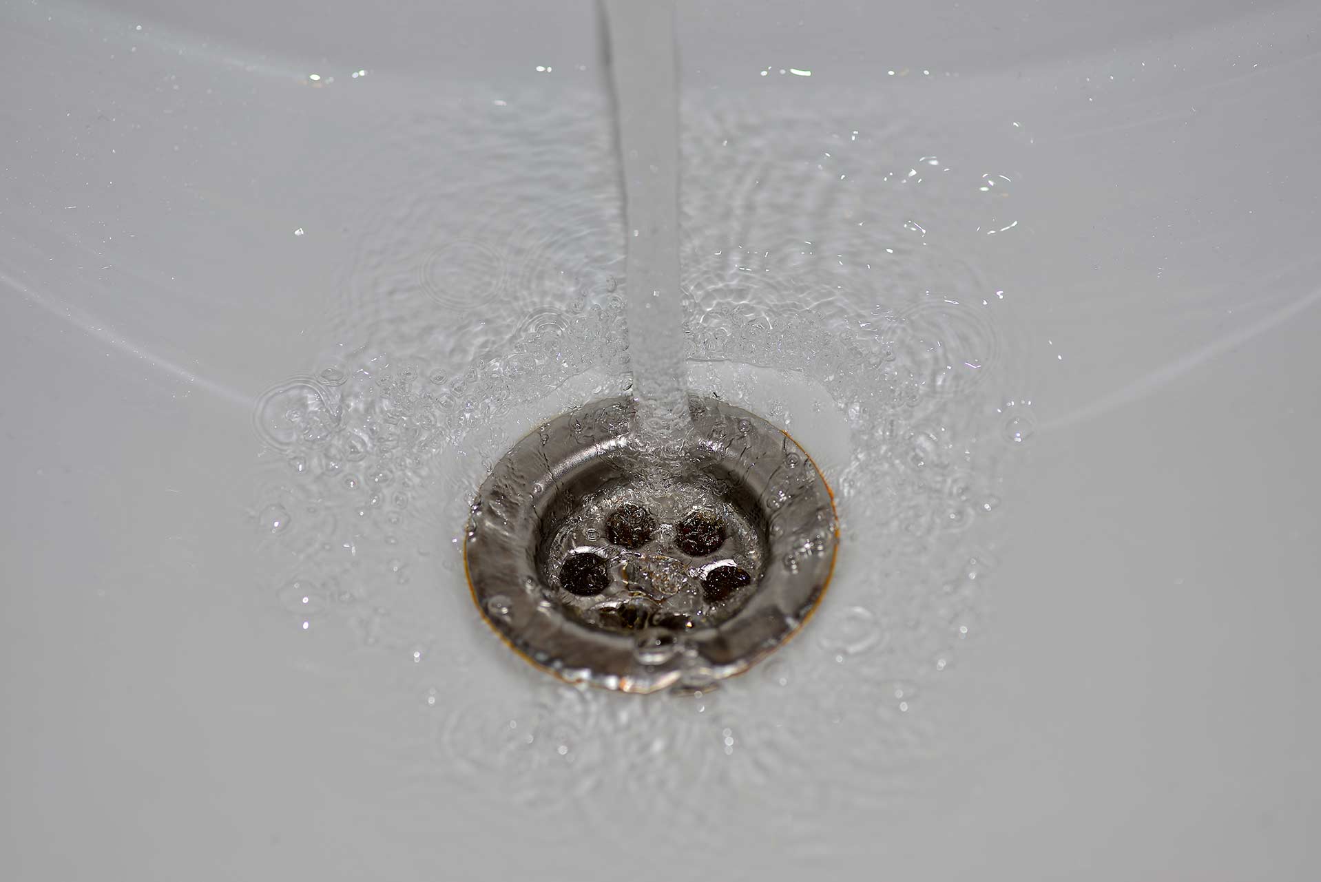A2B Drains provides services to unblock blocked sinks and drains for properties in Hounslow.